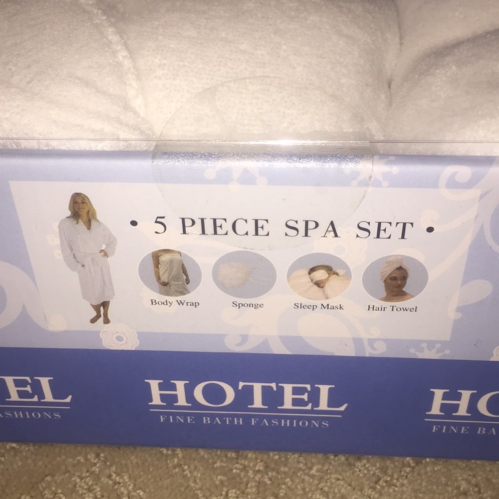 Fine bath fashions spa set